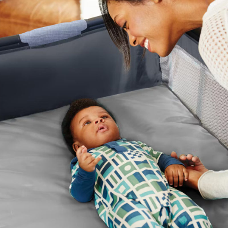 Cuna Graco Pack and Play Simple Solutions con Mudador Integrado