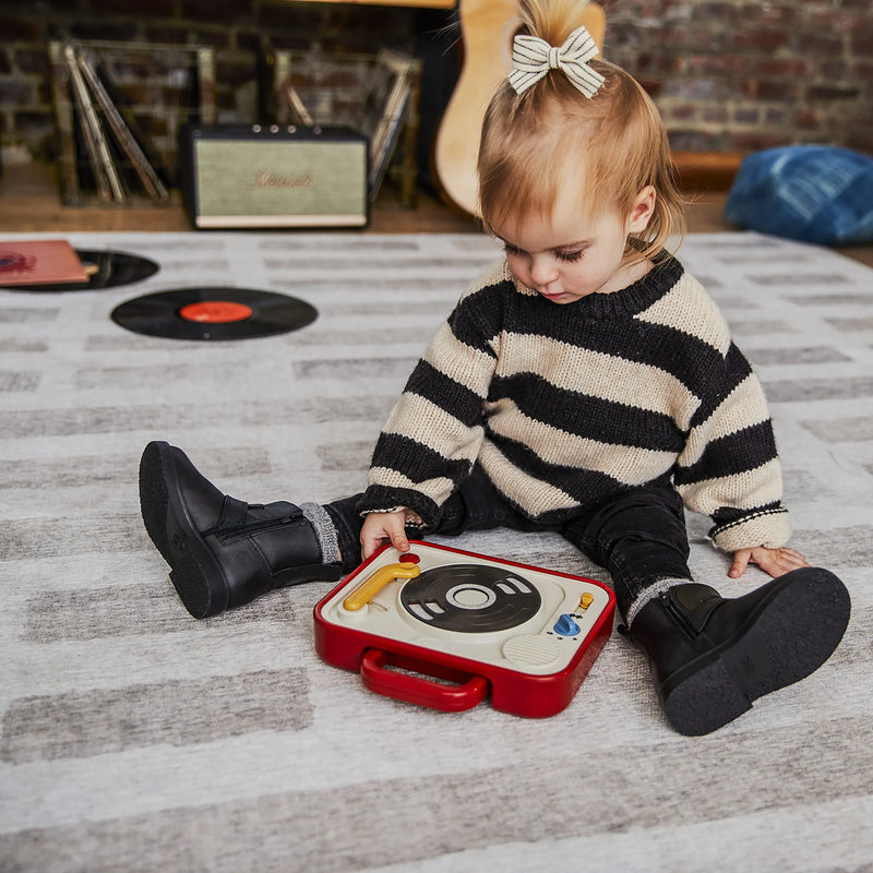 Estación Dj Tiny Rockers, Tiny Love